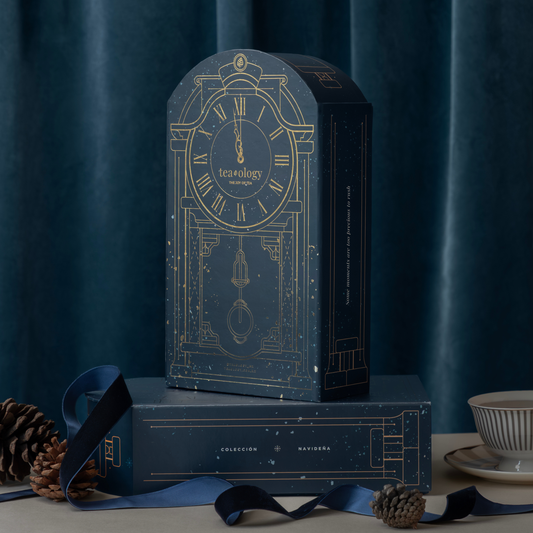 The Grand Clock - Kit de Té Navideño